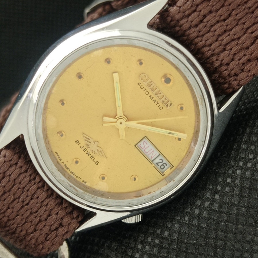 Vintage 1981 Citizen Automatic Mens Silver Watch WDaydate  Gold Accents